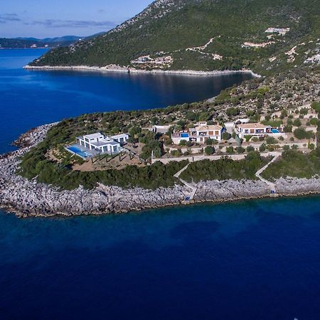 Iris Villas Lefkada - Marine Villa With Private Sea Access Syvota Dış mekan fotoğraf