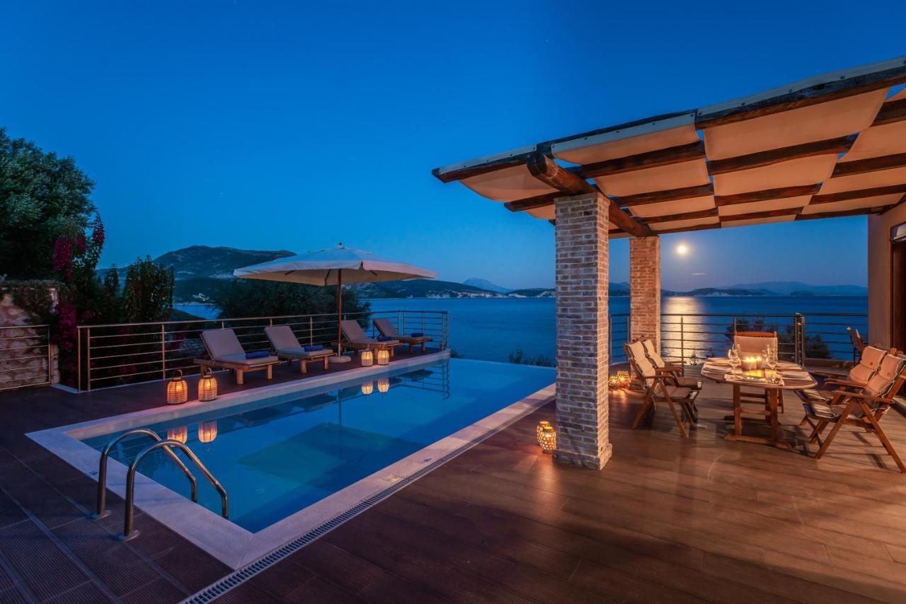 Iris Villas Lefkada - Marine Villa With Private Sea Access Syvota Dış mekan fotoğraf